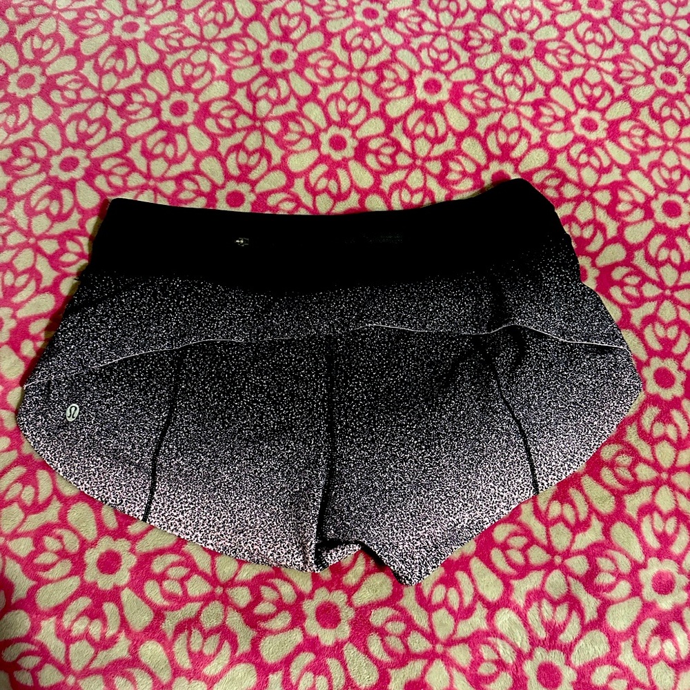 Lululemon speed up shorts!!! Size 4!!!